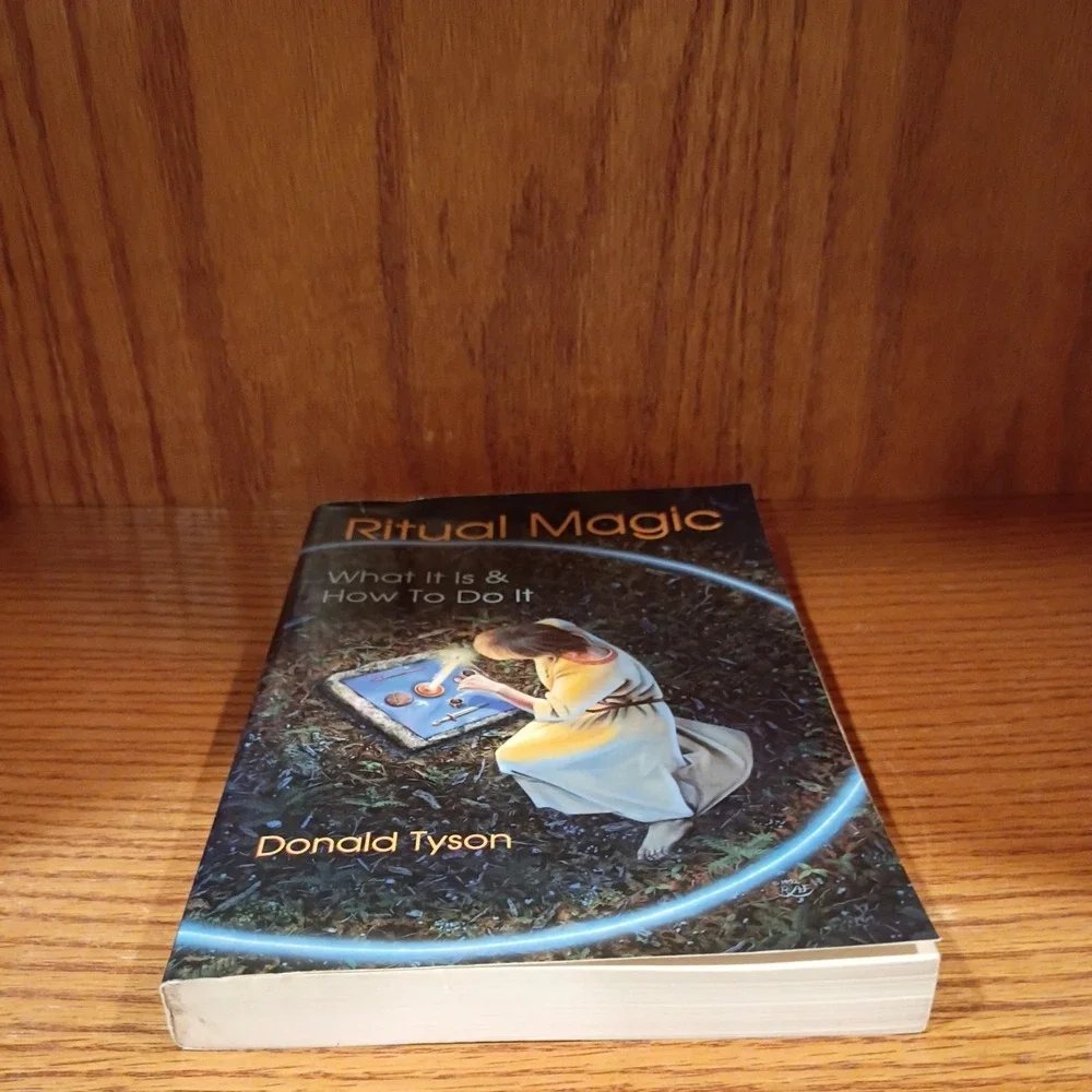 Ritual Magic: What It Is & How To Do It (Llewellyn's Practical Magic Series...